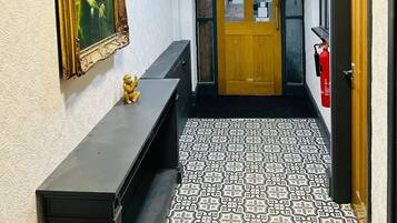 Twin kamer, privébadkamer | Interieur