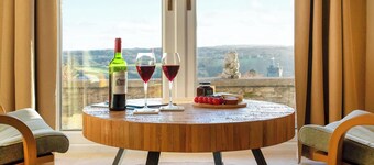 2 bedroom accommodation in Richmond