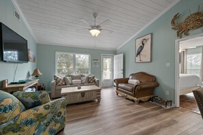 4 soverom, strykejern/-brett, wi-fi og sengetøy