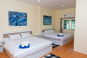 3 habitaciones, tabla de planchar con plancha, wifi y ropa de cama