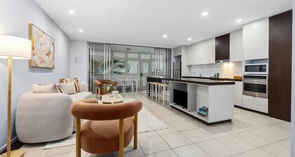Paradiso 2 Bedroom Family - Ground Floor Comfort with Resort Access and Marine Parade Dining
