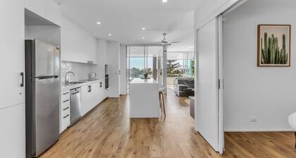 Paradiso 3 Bedroom Ocean Front 219