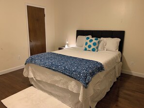 1 bedroom, iron/ironing board, WiFi, bed sheets - Lovely 1 Bedroom apartment. CLOSE TO MAHATTAN. (Union City)