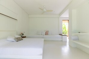 Luxury House | 4 bedrooms, iron/ironing board