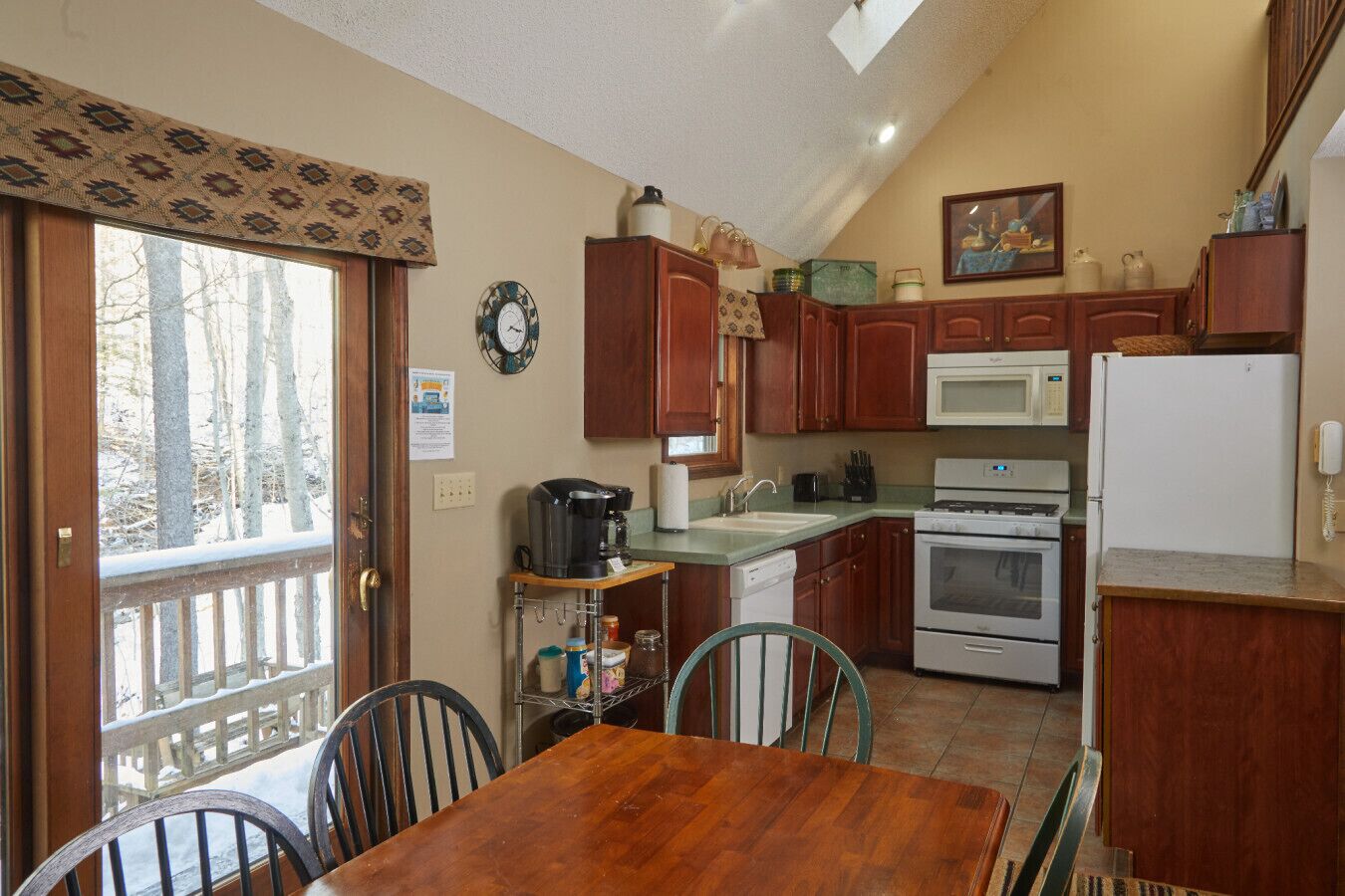 Rippling Waters is a Gorgeous cabin close to Timberline mountain
