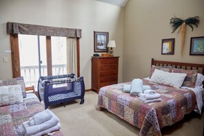 3 bedrooms, desk, iron/ironing board, travel cot
