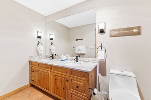 Apartment (2 Bedrooms) | Exterior - Expedition Station #8629 (Keystone)