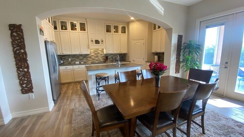 Beautiful Single Family Home in 21 Whooping Crane