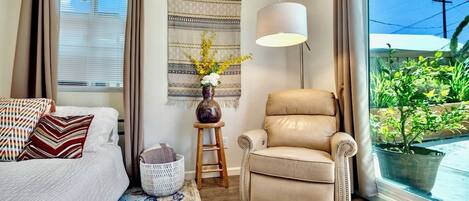 2 bedrooms, desk, iron/ironing board, travel crib