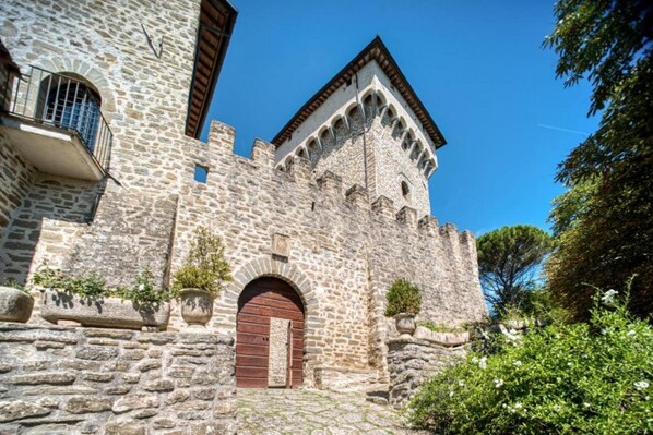 Exterior - Villa Castello di Gubbio by MMega (Gubbio)