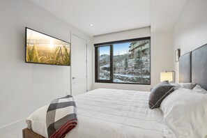 2 dormitorios, tabla de planchar con plancha, wifi gratis y ropa de cama
