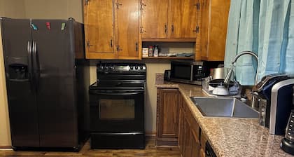 Charming 3-bedroom house with AC and WiFi