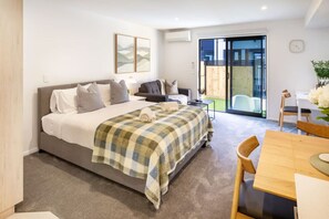 1 soveværelse, skrivebord, strygejern/strygebræt, gratis Wi-Fi