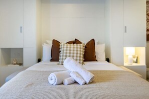 1 bedroom, desk, iron/ironing board, free WiFi