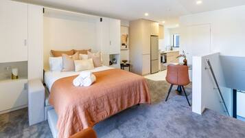 1 habitación, escritorio, tabla de planchar con plancha y wifi gratis