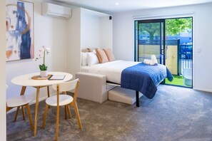 1 bedroom, desk, iron/ironing board, free WiFi