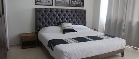 2 slaapkamers, een strijkplank/strijkijzer, wifi, beddengoed