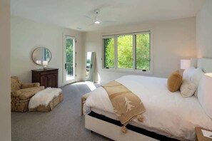 5 habitaciones, tabla de planchar con plancha y wifi gratis