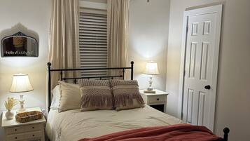2 chambres, fer et planche à repasser, lit parapluie, Wi-Fi gratuit