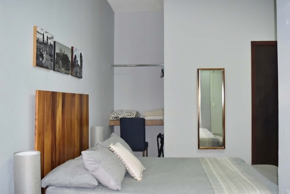 1 bedroom, WiFi, bed sheets