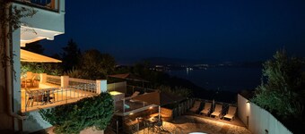Villa Kalamia: Amazing views of Kalami, private pool, WiFi, A/C