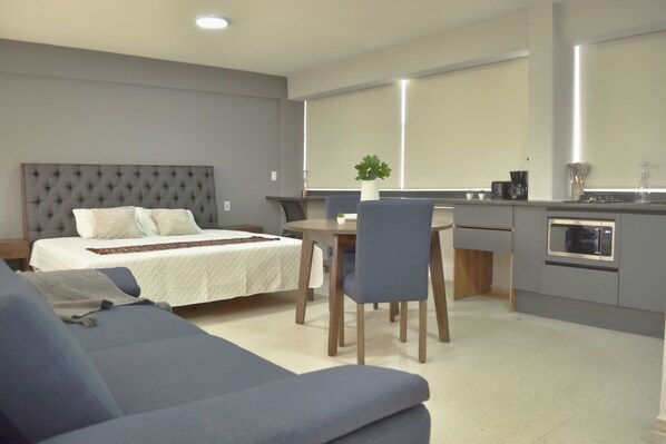 1 chambre, fer et planche à repasser, Wi-Fi, draps fournis