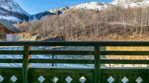 Property grounds - Beautiful, well-equipped apartment for 8 people (Saint-Sorlin-d´Arves)