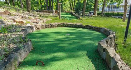 Cozy Bungalow-Fireplace-Free Daily Tickets-Walk to Table Rock-Peaceful Ozarks Views