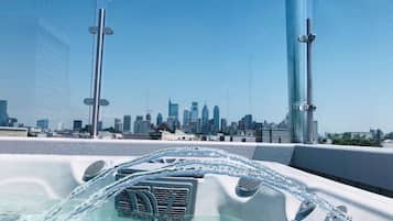 Baignoire à remous extérieure