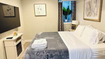 4 chambres, bureau, fer et planche à repasser, accès au Wi-Fi (inclus)