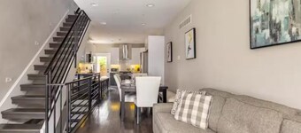 Skyline Hot Tub Four Seasos