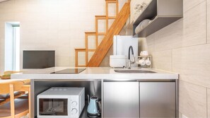 Basic Room, 2 Bedrooms (Room D(Pets Allowed)) | 2 bedrooms, free WiFi - Hoengseong Irangdunaerecreationalpension (Hoengseong)