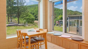 Basic Room, 2 Bedrooms (Room E(Pets  Allowed)) | 2 bedrooms, free WiFi