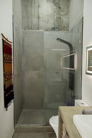 Towels, toilet paper