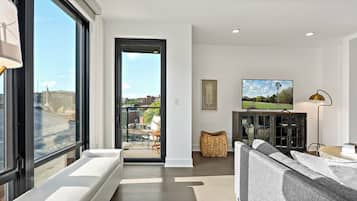 TV connectée, cheminée