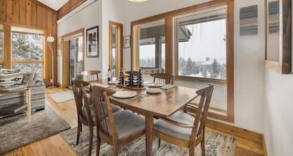 Jackson Hole Condo Panoramic Views Yellowstone Grand Teton & World-Class Skiing