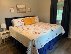 3 soverom, strykejern/-brett, wi-fi og sengetøy