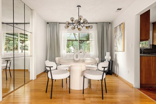 ༄Adorable༄ 4 bedroom home with Pool & more