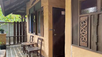 Villa | 2 bedrooms, desk, free WiFi, bed sheets