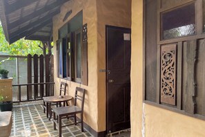 Villa | 2 bedrooms, desk, free WiFi, bed sheets