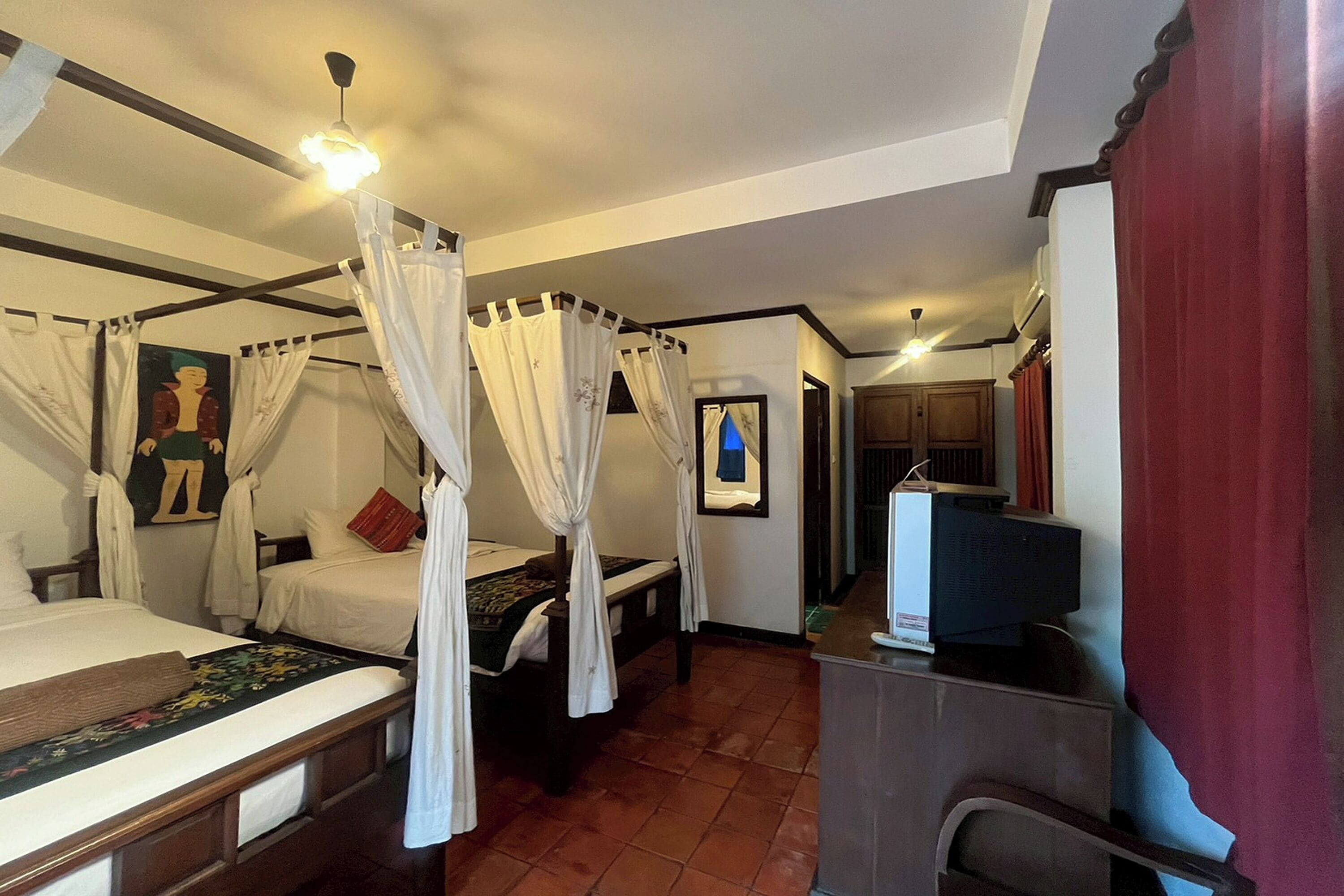 Grand Twin Room | Desk, free WiFi, bed sheets
