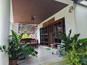 Maison familiale | Bureau, accès au Wi-Fi (inclus), literie fournie