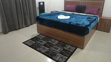 Deluxe Double Room | Free WiFi