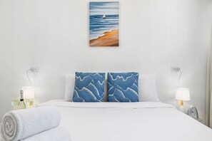 4 bedrooms, iron/ironing board, WiFi