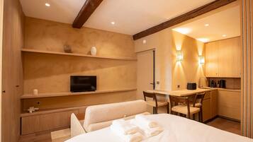 Appartement | 1 slaapkamer, een laptopwerkplek, een strijkplank/strijkijzer