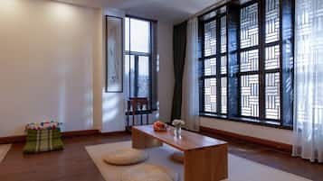 Classic Double or Twin Room, Multiple Beds | Free WiFi