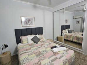 2 Schlafzimmer, Bügeleisen/Bügelbrett, WLAN, Bettwäsche