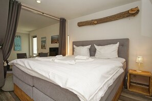 1 bedroom, WiFi - 1-room vacation apartment near the harbor with a small garden - Haus Windland FeWo 24 - House (Wiek)