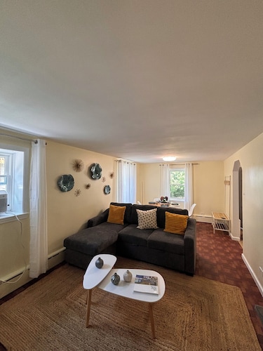 1-Bedroom Garden Apartment