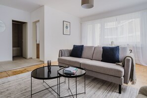 Télévision, chaîne hi-fi